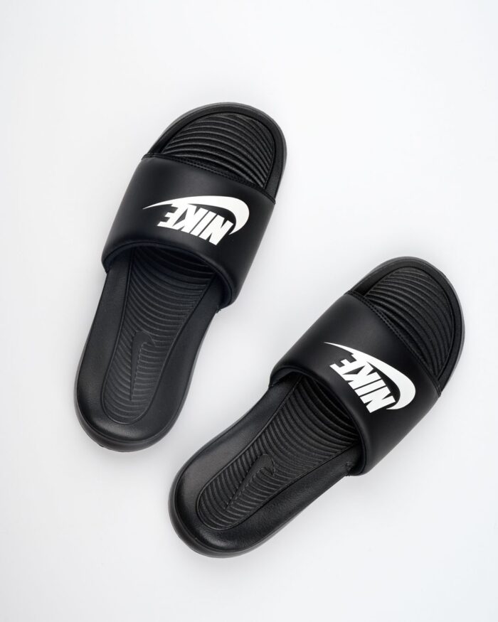 Тапочки чоловічі Nike Victori One Slide CN9675-002 чорні